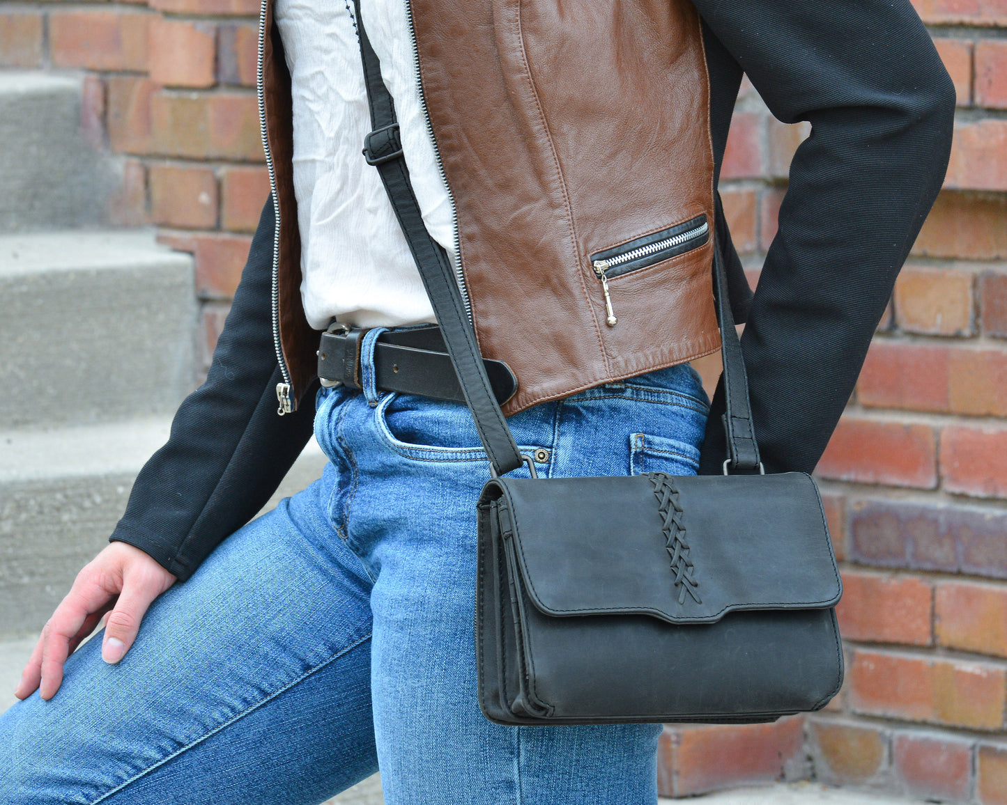 CONCEALED CARRY JOLENE LEATHER CROSSBODY ORGANIZER